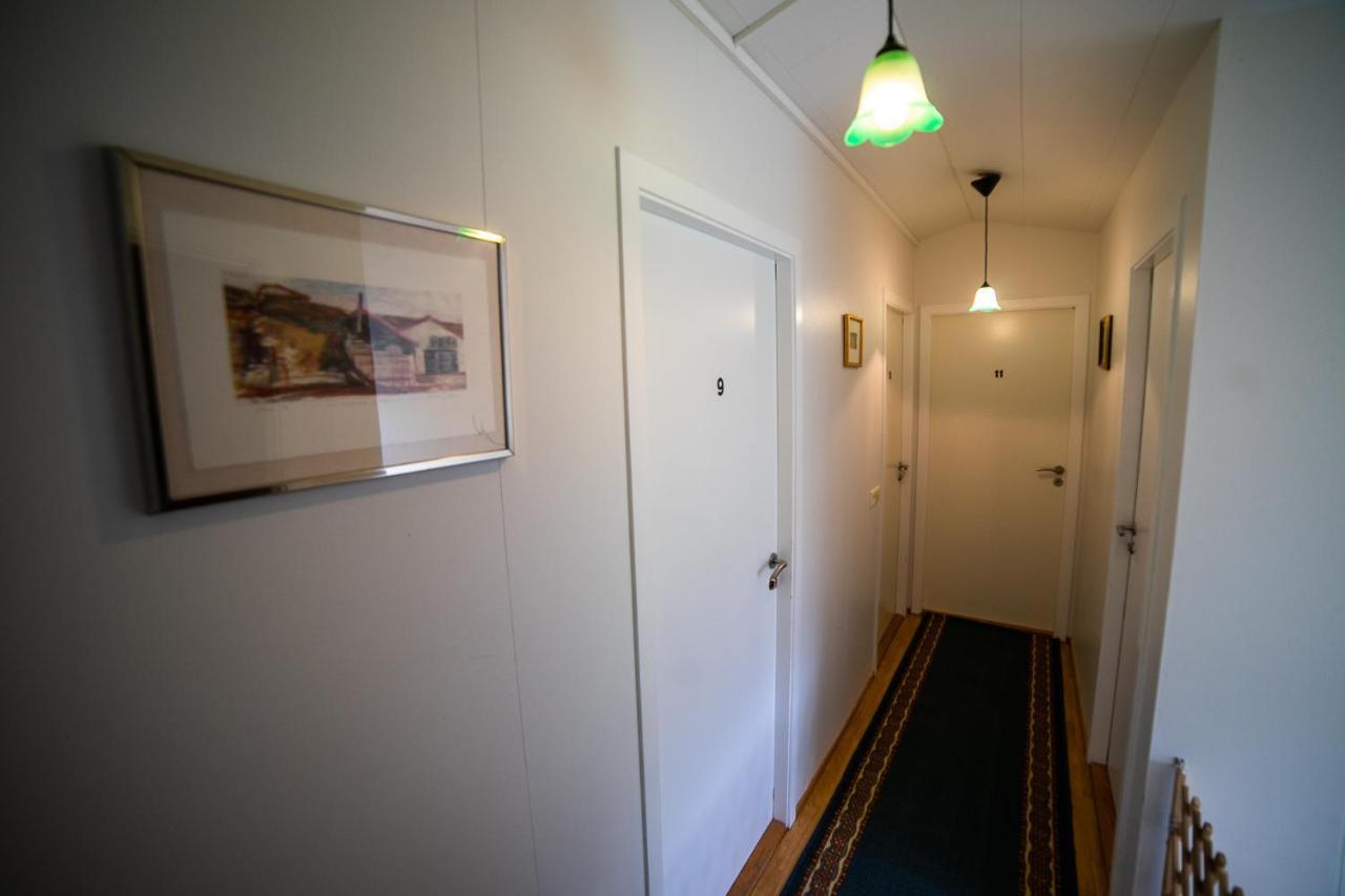 Arbot Hostel ฮูซาวิก ภายนอก รูปภาพ