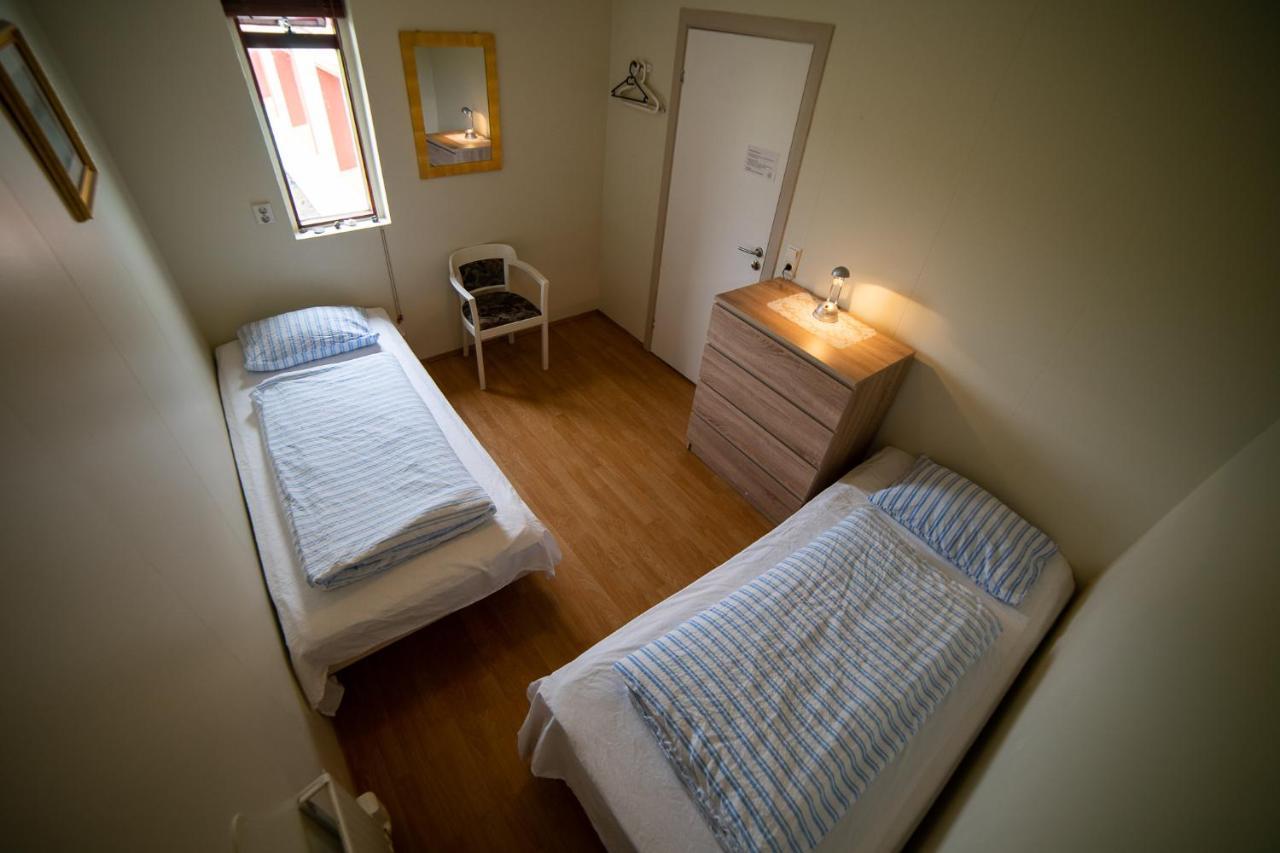 Arbot Hostel ฮูซาวิก ภายนอก รูปภาพ