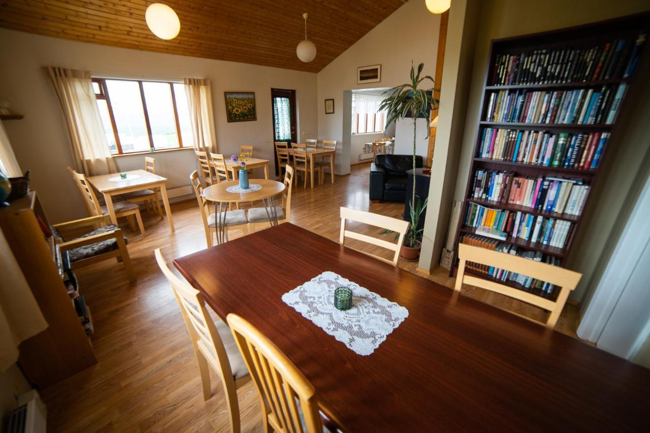 Arbot Hostel ฮูซาวิก ภายนอก รูปภาพ